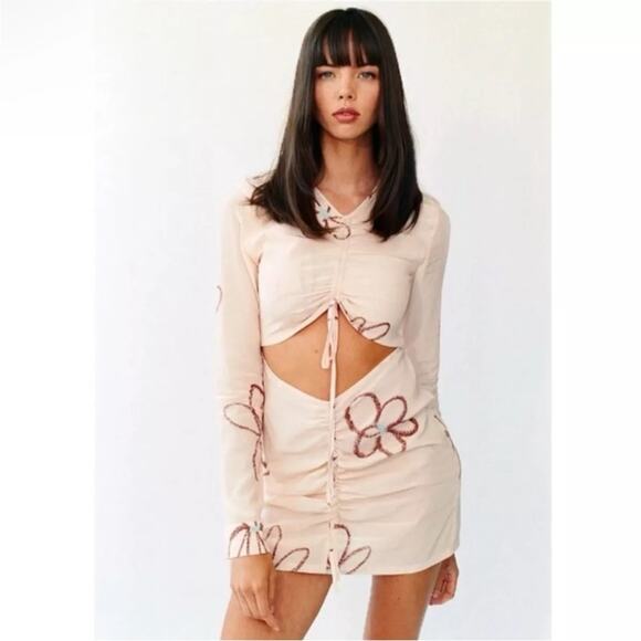 With Jean Hermana Dress in Chalk and Flowers size Medium NWT NEW - Picture 1 of 11